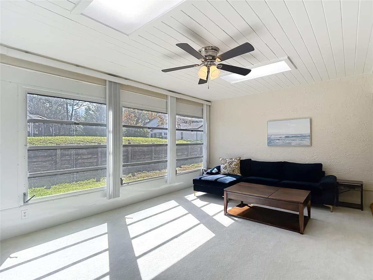 7385 CRESTWOOD DRIVE — photo 31 of 57