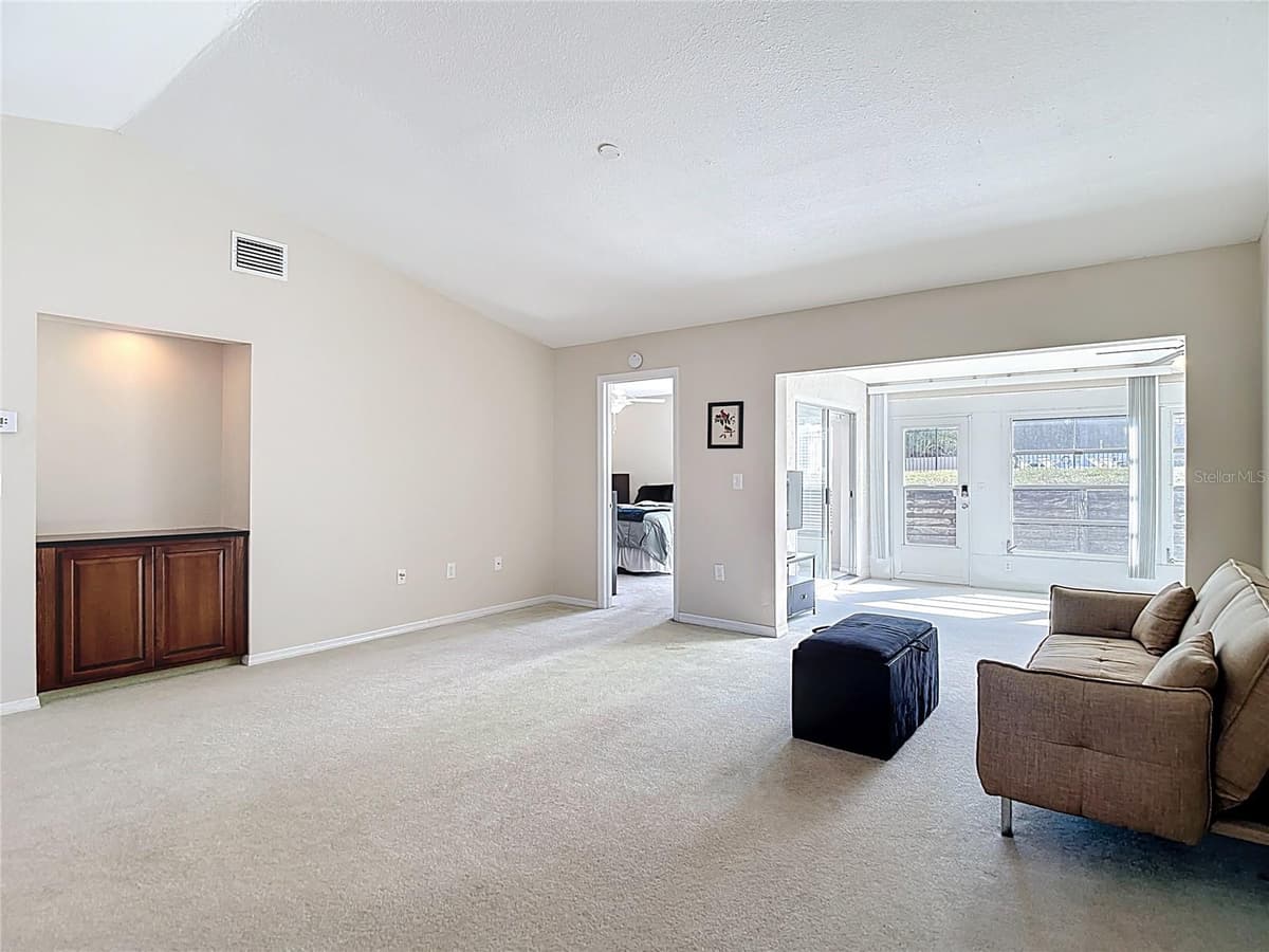 7385 CRESTWOOD DRIVE — photo 17 of 57