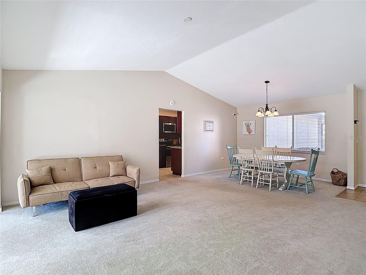7385 CRESTWOOD DRIVE — photo 19 of 57