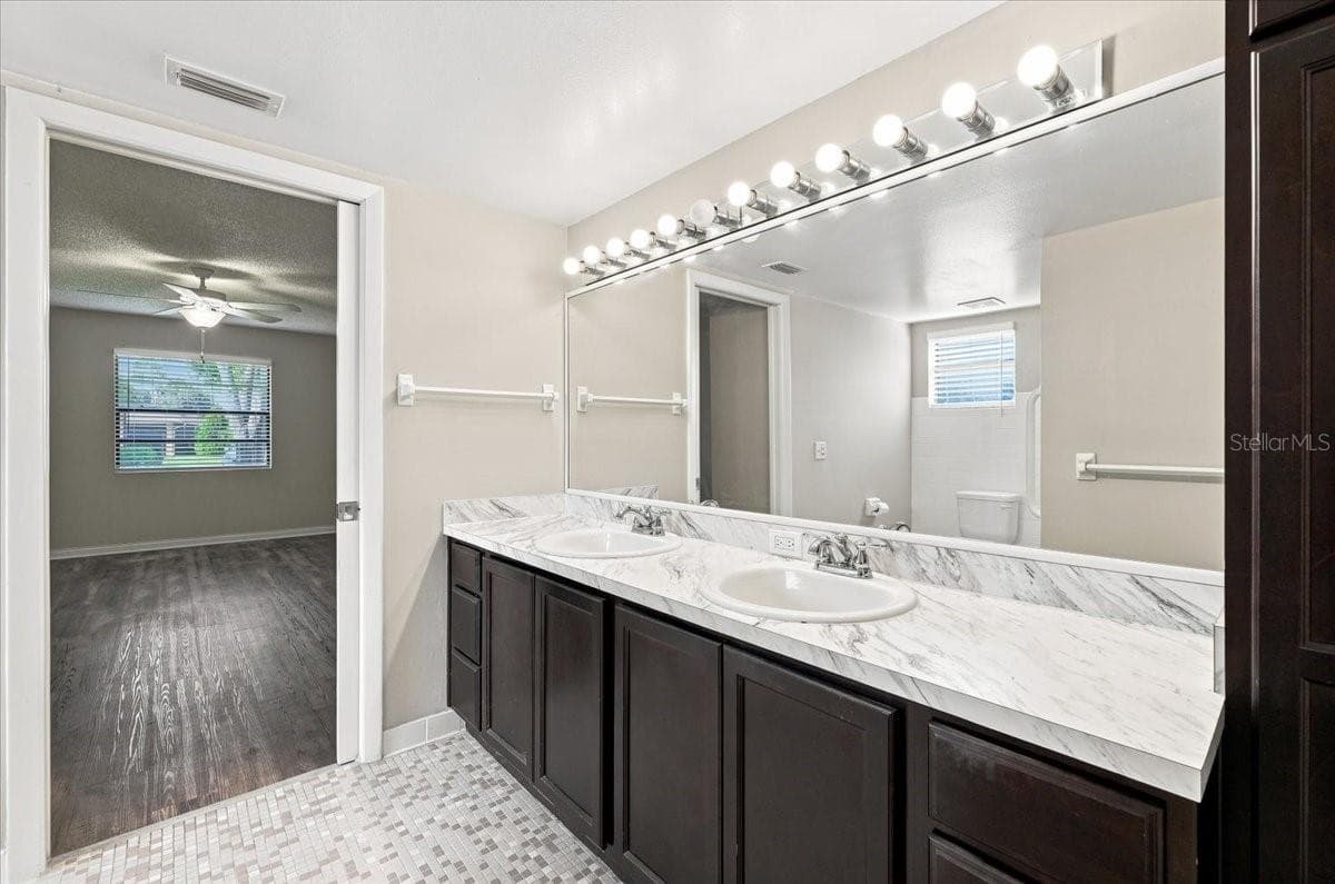 478 LAKE CAROLYN CIRCLE — photo 30 of 67