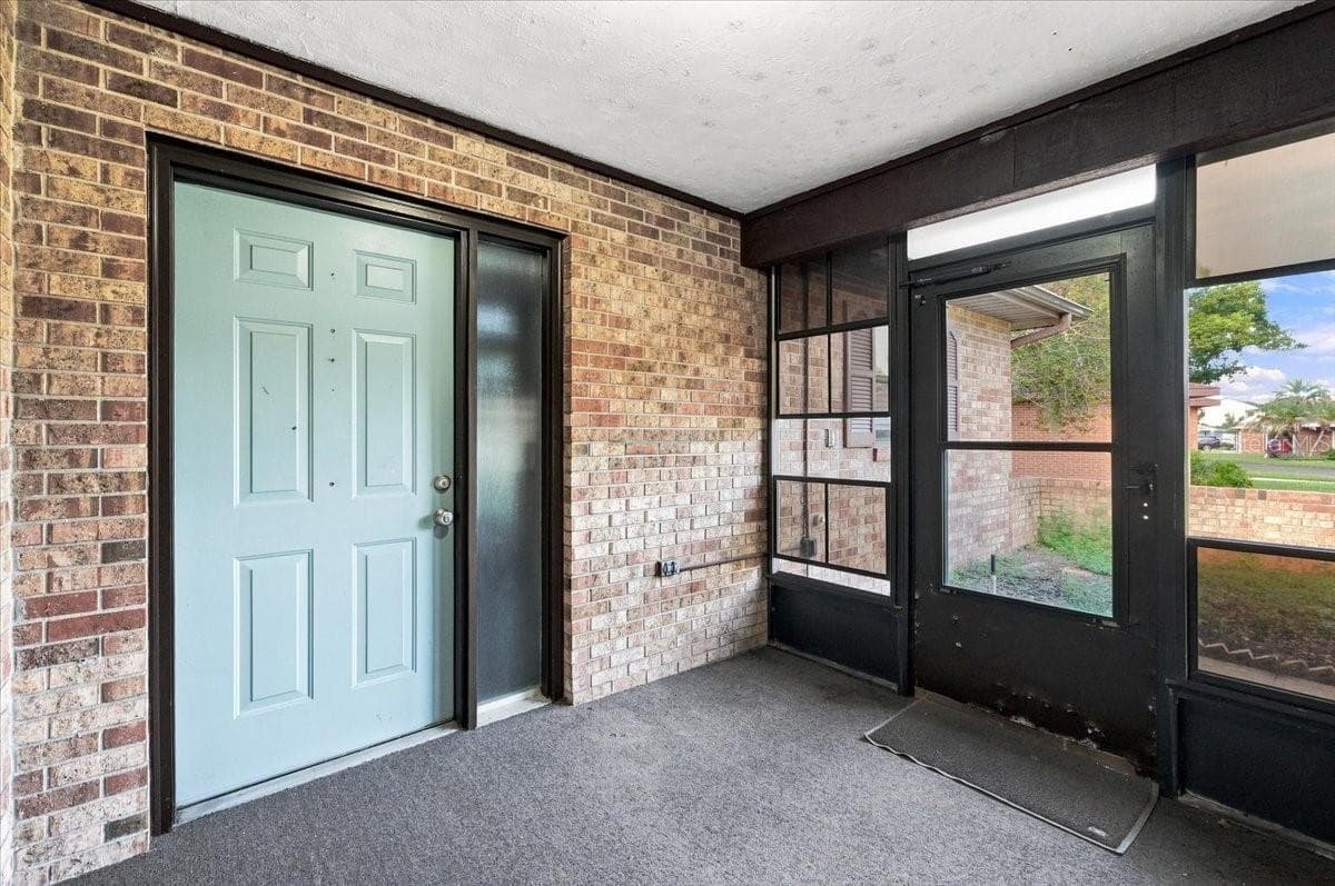 478 LAKE CAROLYN CIRCLE — photo 6 of 67