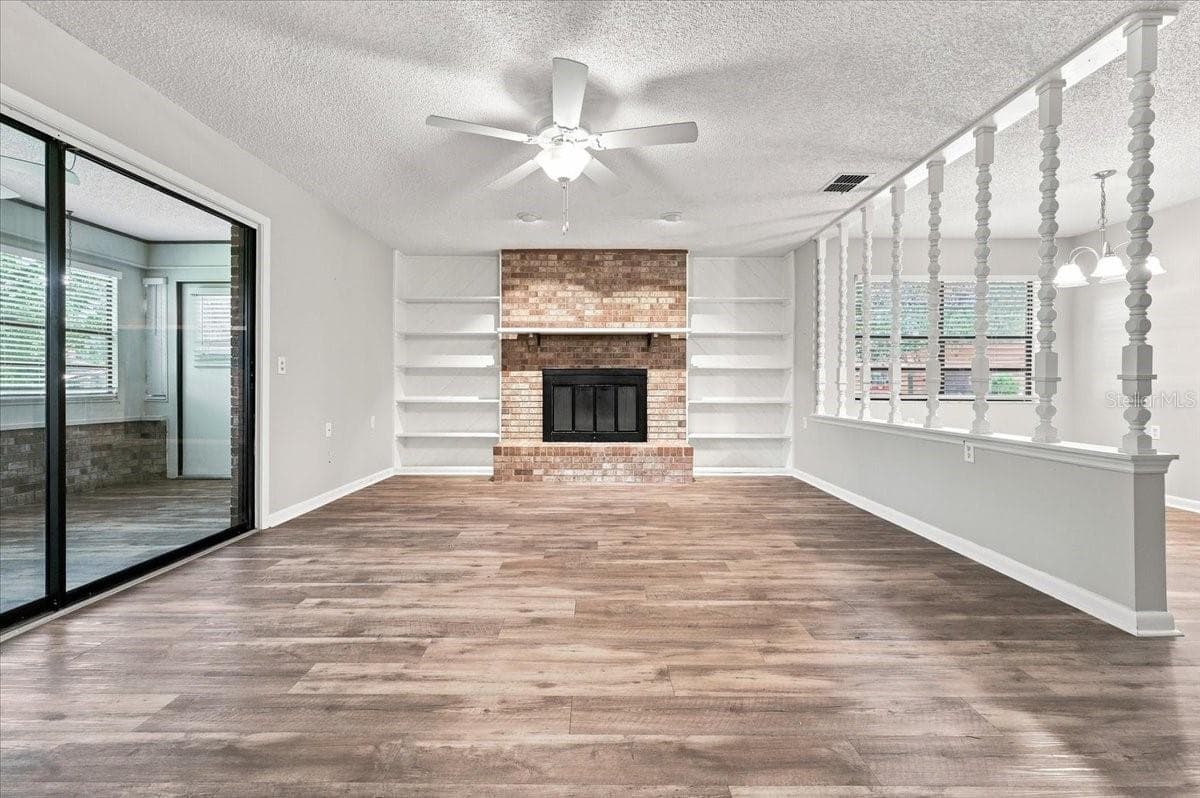 478 LAKE CAROLYN CIRCLE — photo 10 of 67