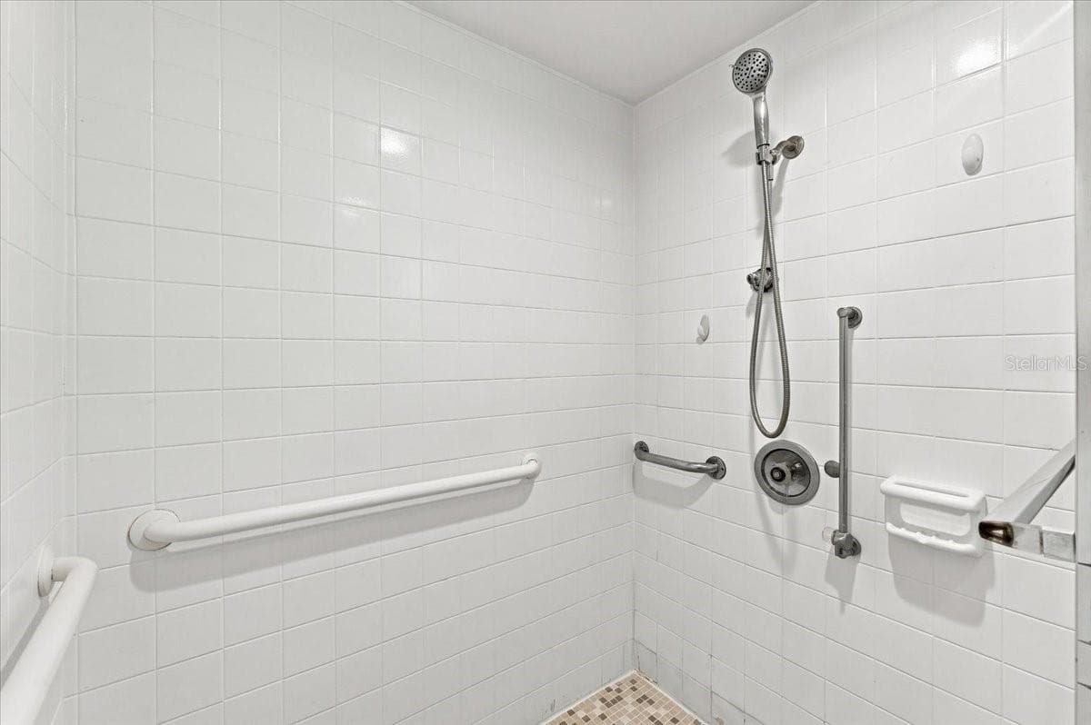 478 LAKE CAROLYN CIRCLE — photo 33 of 67