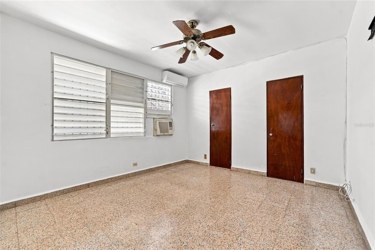 16 CALLE EDUARDO QUEVEDO — photo 7 of 15