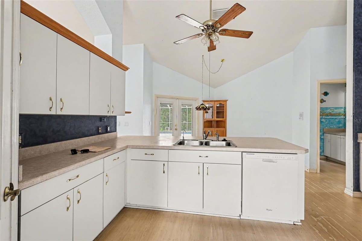 5282 MINT POINT — photo 9 of 33