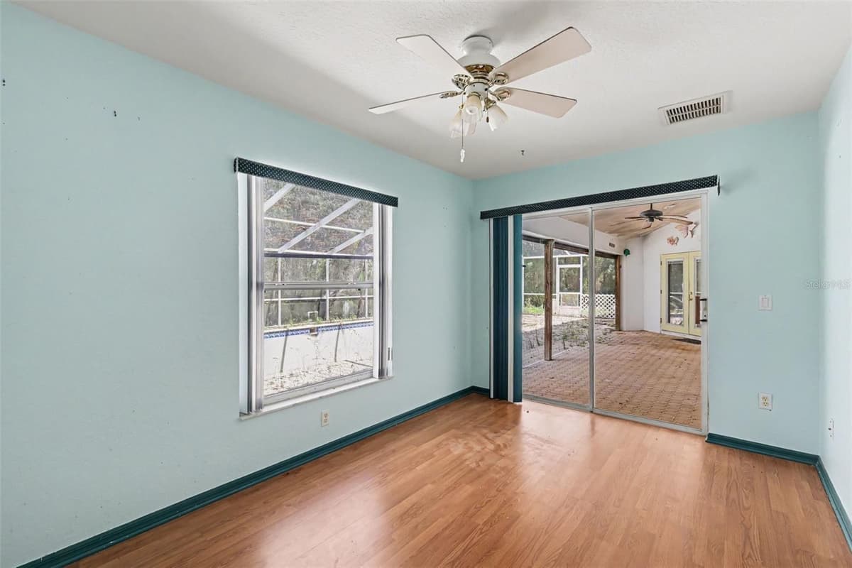 5282 MINT POINT — photo 17 of 33