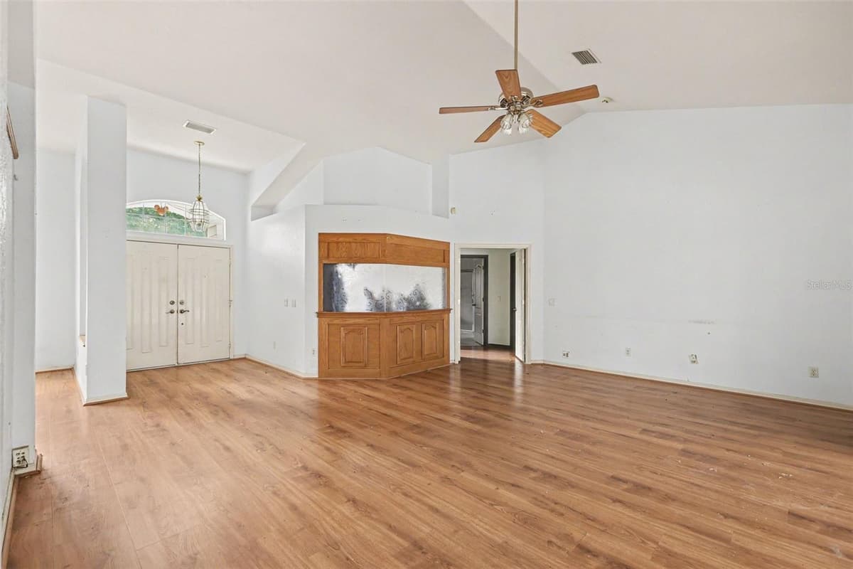 5282 MINT POINT — photo 4 of 33