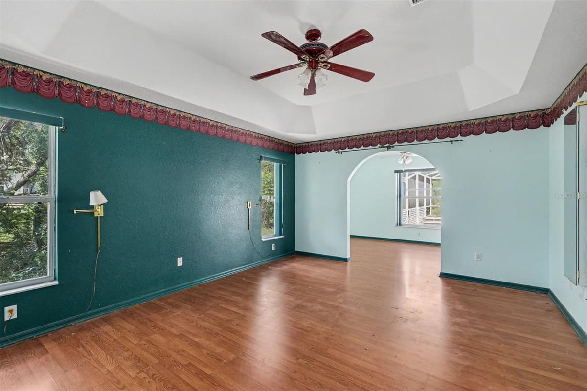 5282 MINT POINT — photo 14 of 33