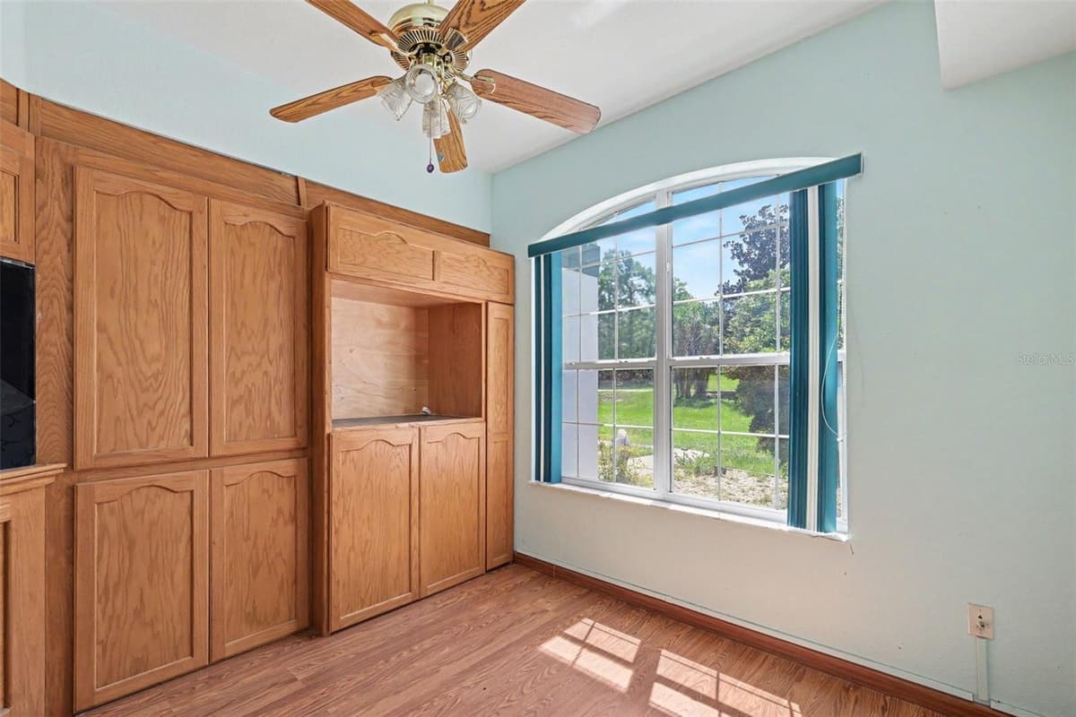 5282 MINT POINT — photo 15 of 33