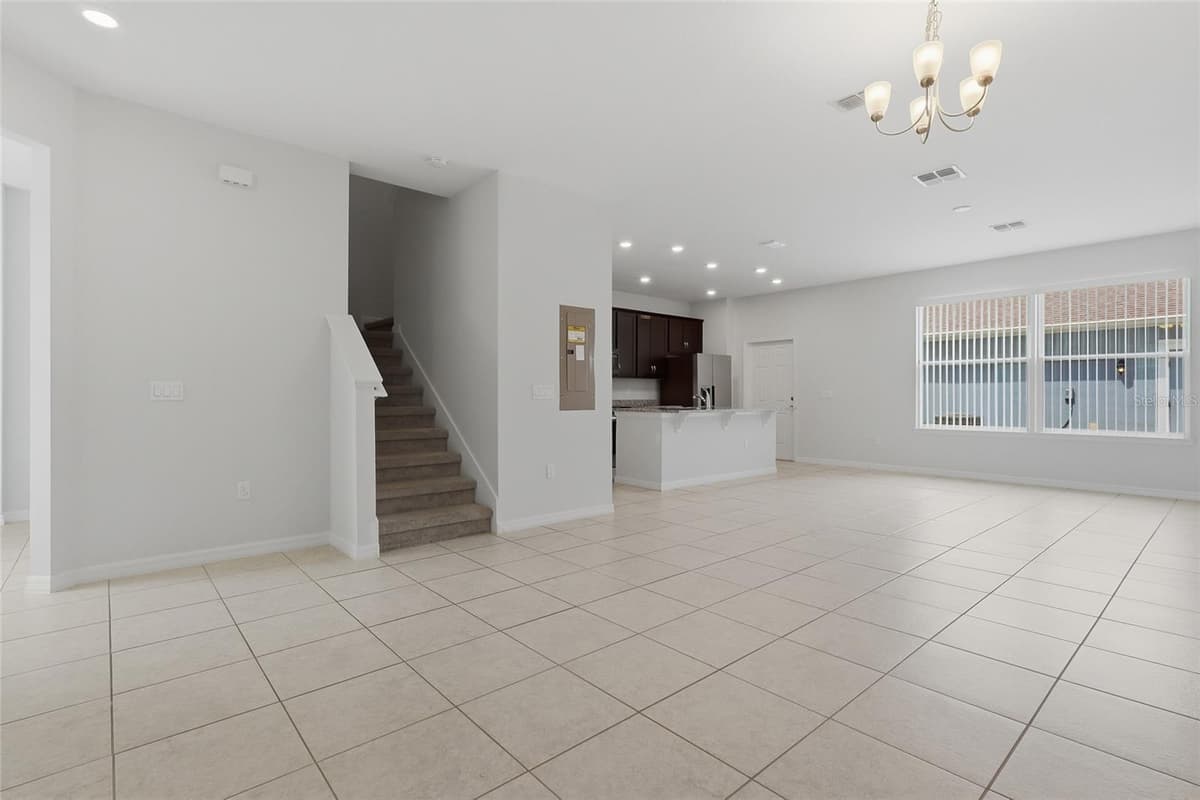 5106 SEA MIST LANE — photo 5 of 42
