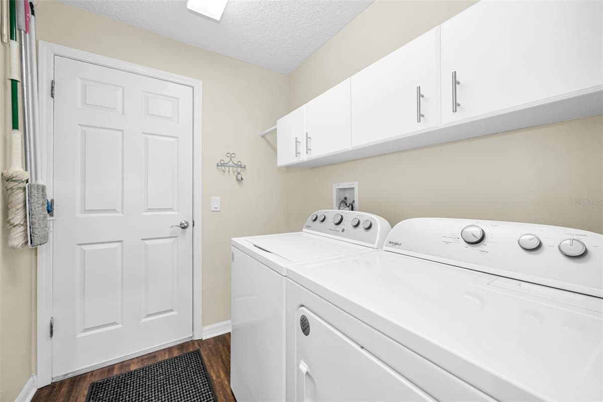 1553 ARLINGTON OAKS COURT — photo 32 of 98