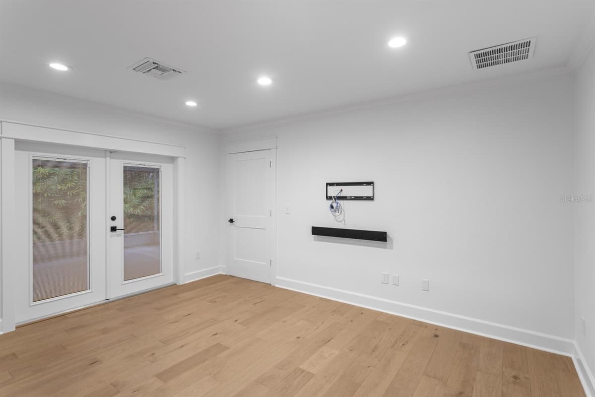 4415 CLEAR AVENUE — photo 18 of 32