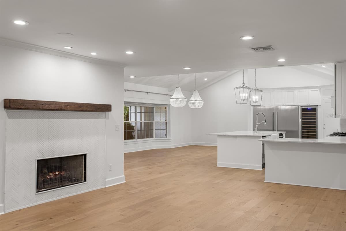 4415 CLEAR AVENUE — photo 6 of 32