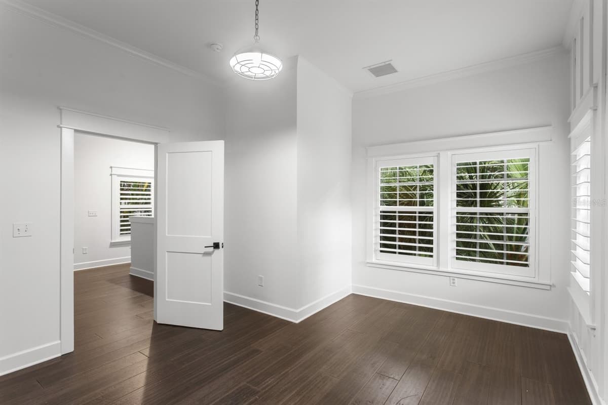 4415 CLEAR AVENUE — photo 26 of 32