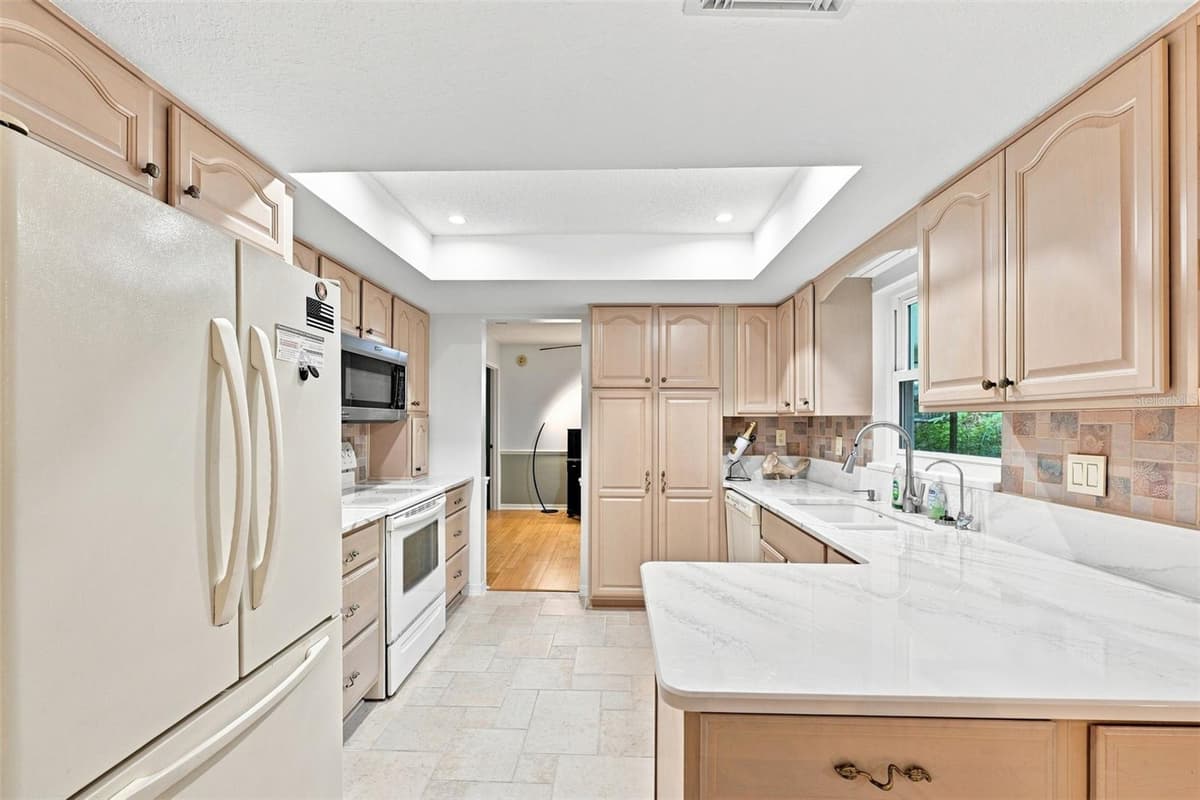 2107 FORE DRIVE — photo 17 of 52