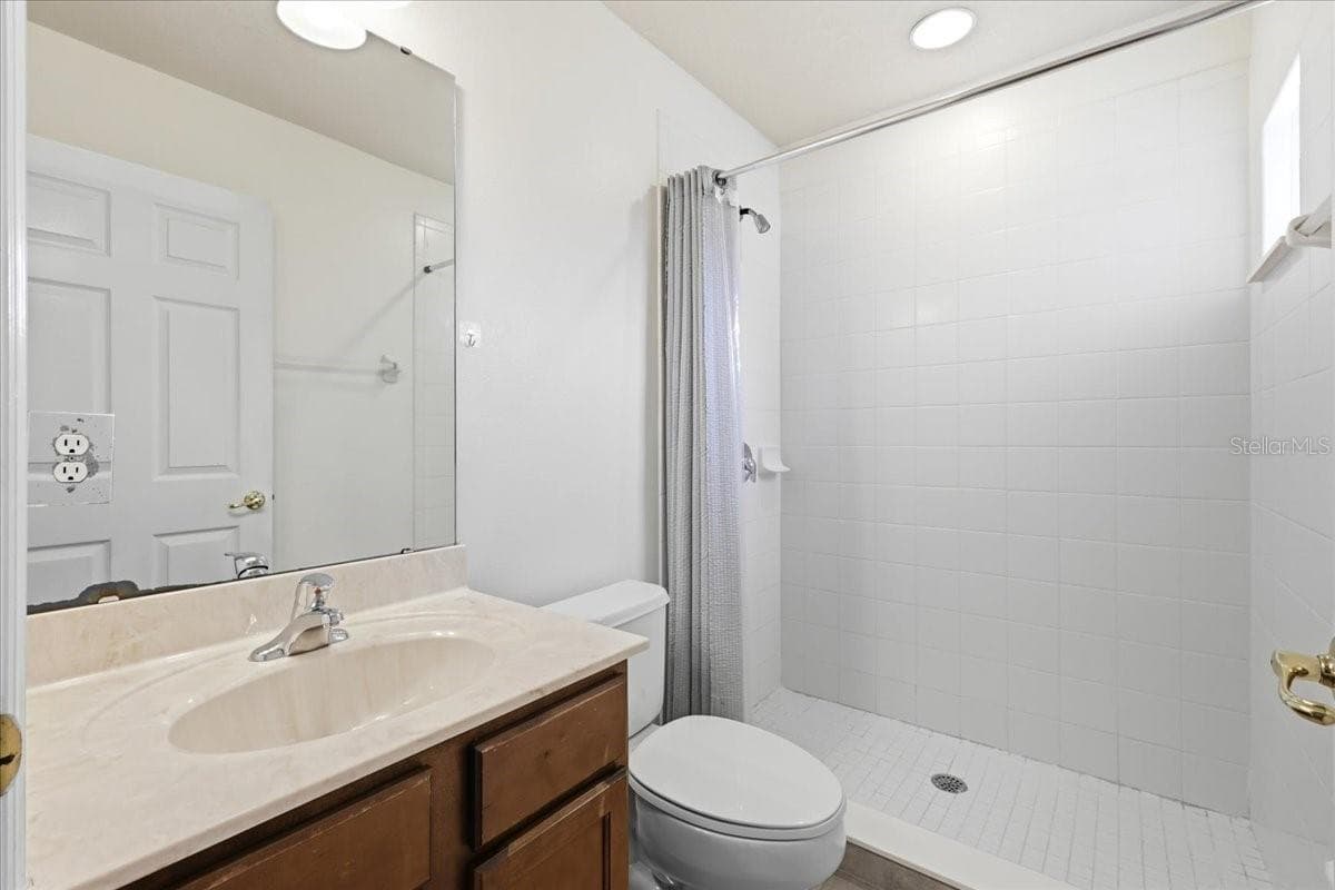 11854 VIA LUCERNA CIRCLE — photo 19 of 25