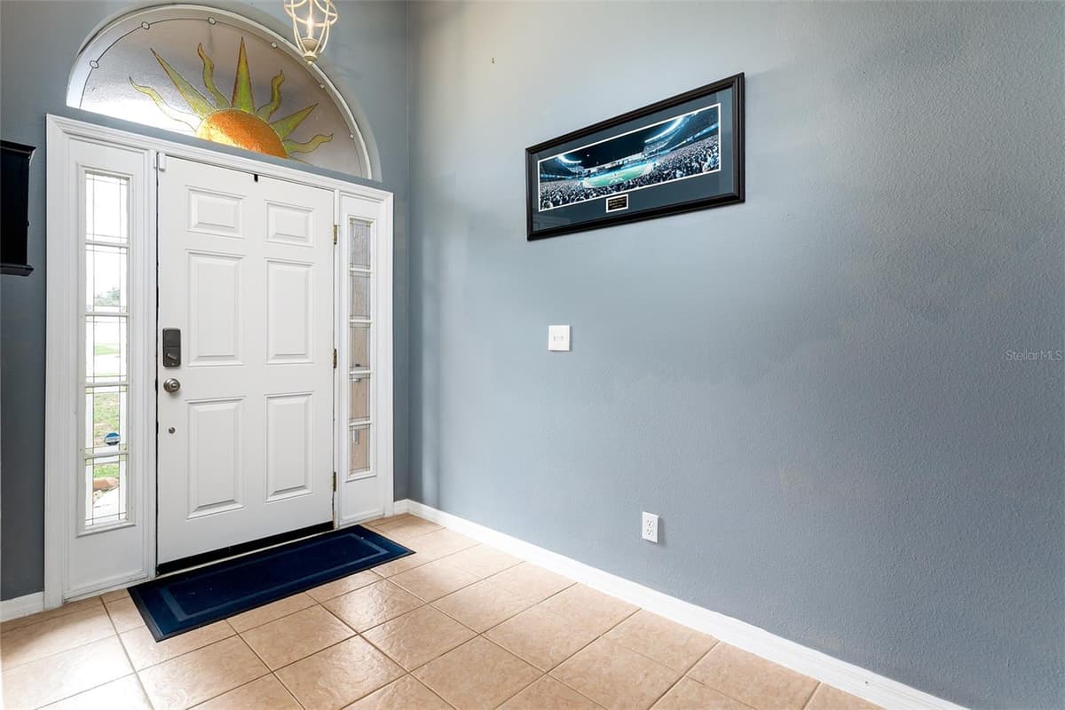 1059 BLUEGRASS DRIVE — photo 3 of 41