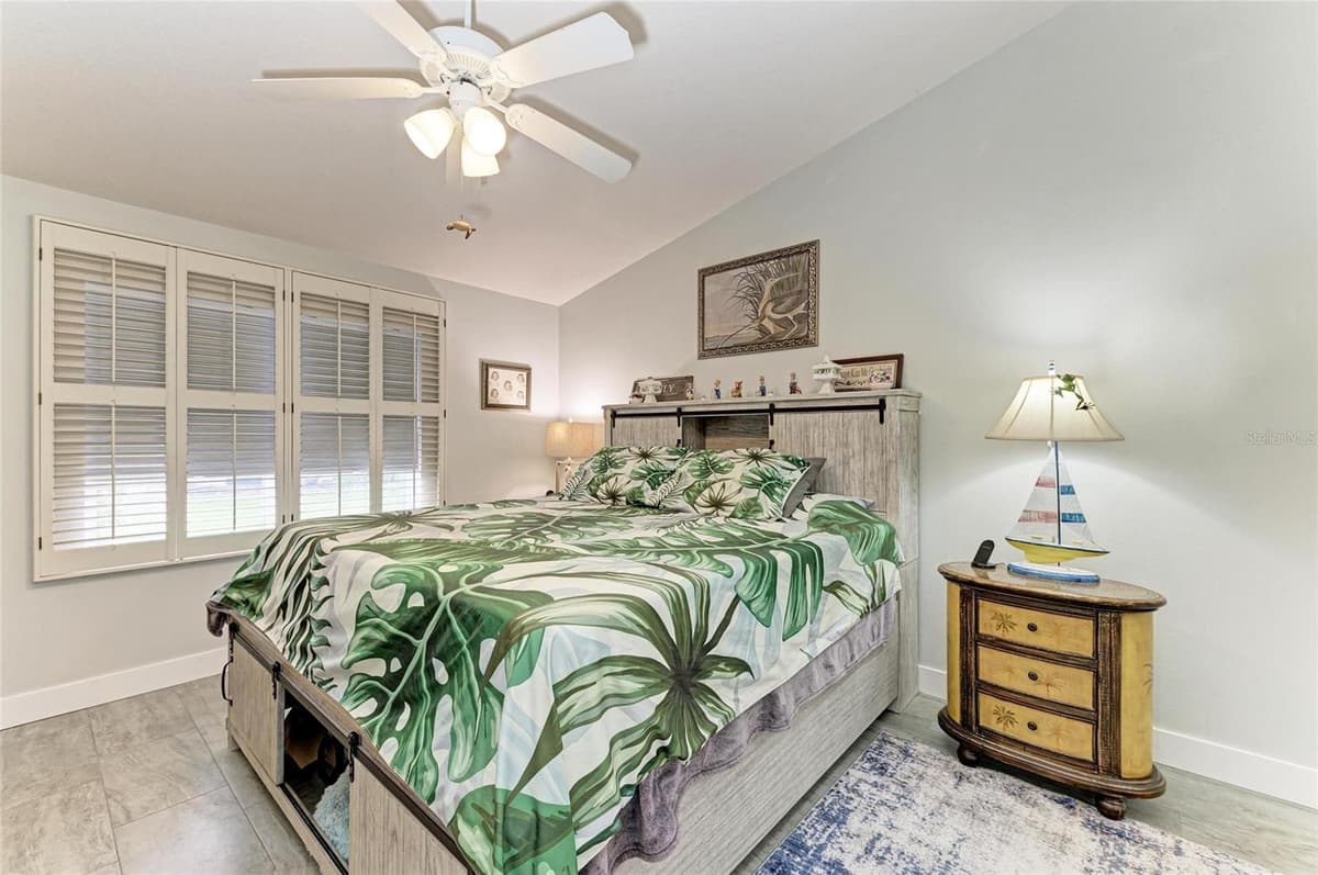 3009 LIVE OAK LANE — photo 16 of 46