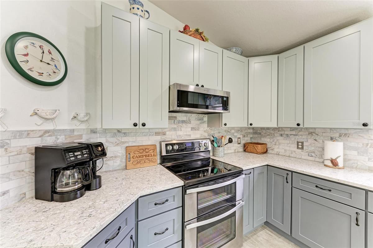 3009 LIVE OAK LANE — photo 11 of 46