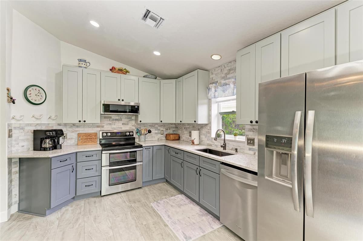 3009 LIVE OAK LANE — photo 12 of 46