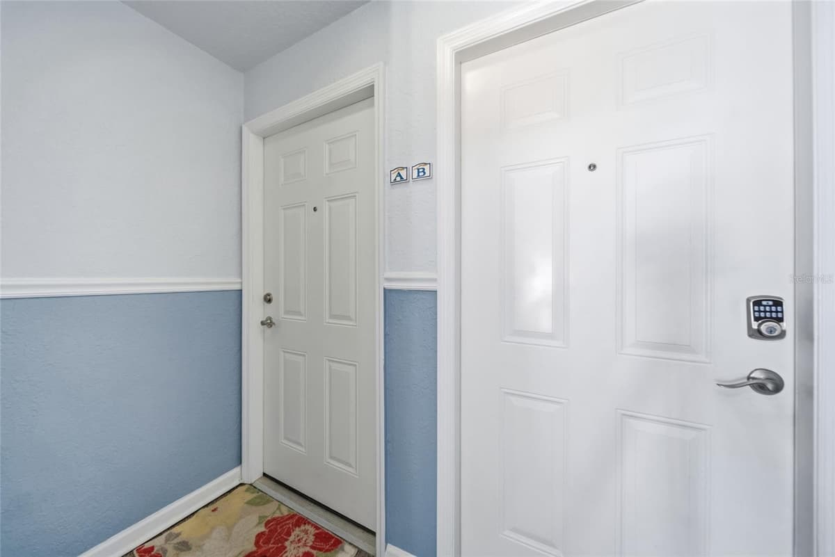 5092 BEACH DRIVE — photo 31 of 53