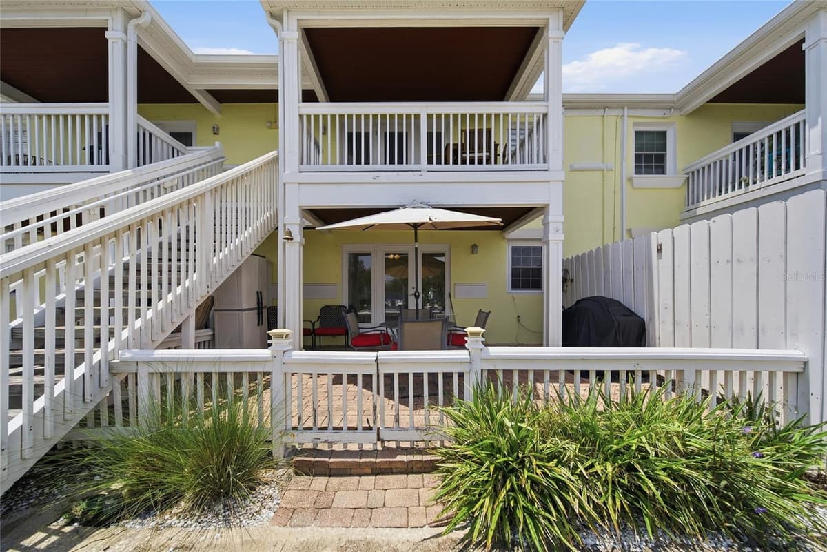 5092 BEACH DRIVE — photo 24 of 53