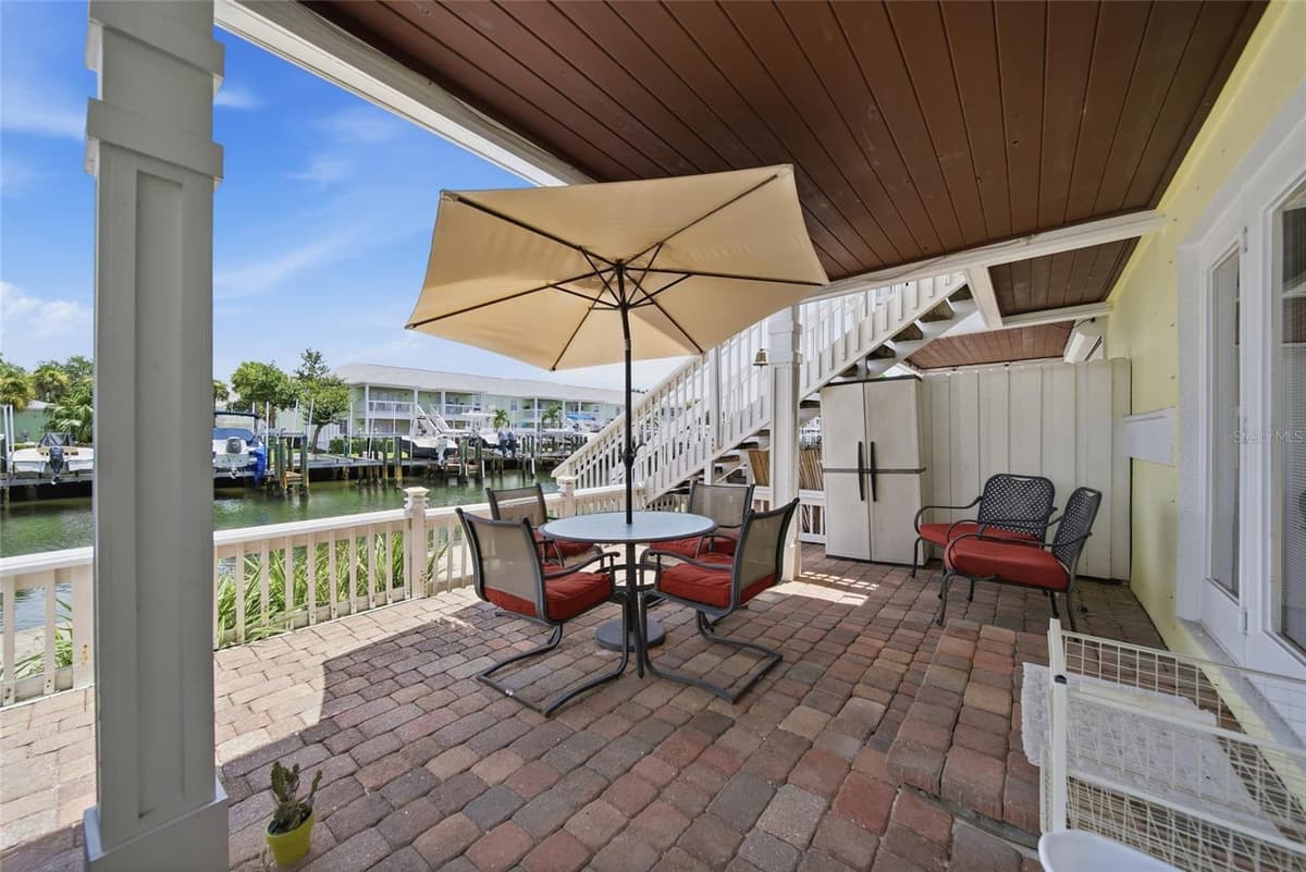 5092 BEACH DRIVE — photo 22 of 53