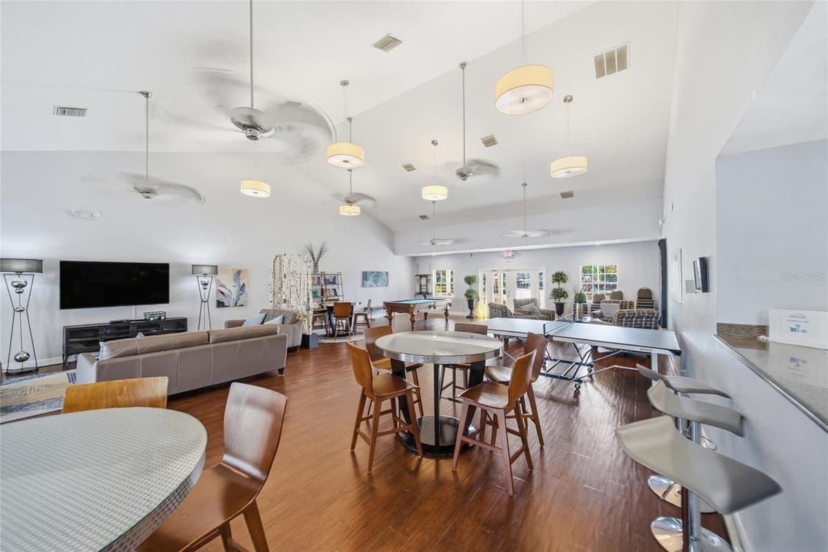 5092 BEACH DRIVE — photo 42 of 53