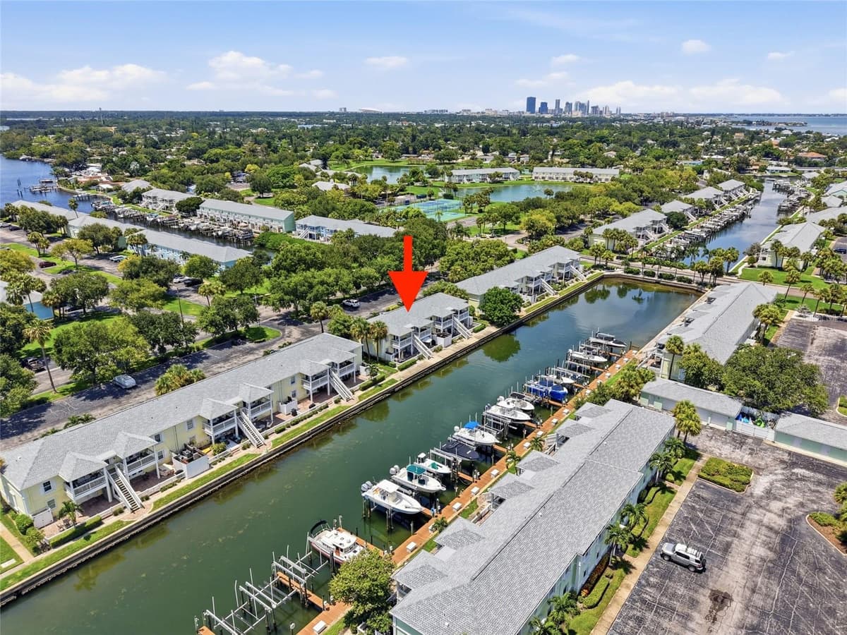 5092 BEACH DRIVE — photo 47 of 53