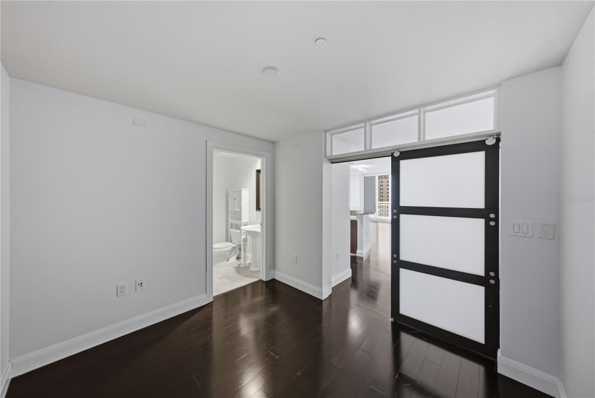 450 KNIGHTS RUN AVENUE — photo 36 of 81