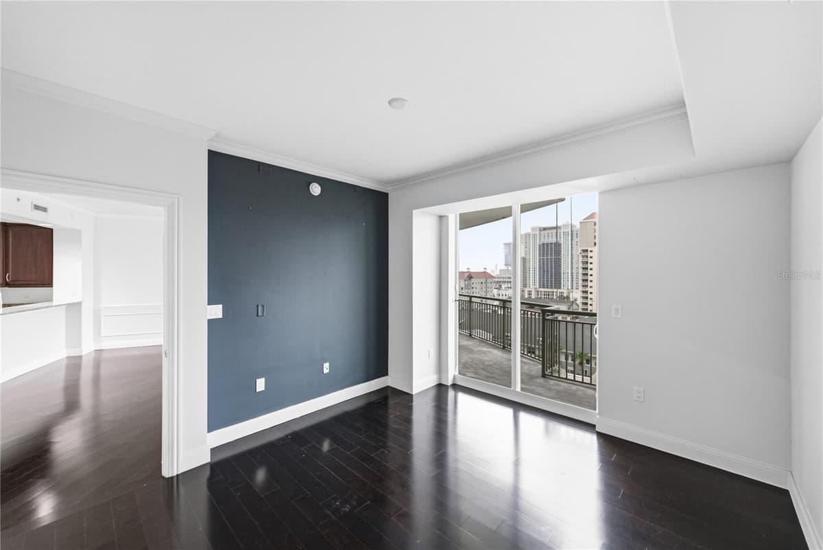 450 KNIGHTS RUN AVENUE — photo 24 of 81