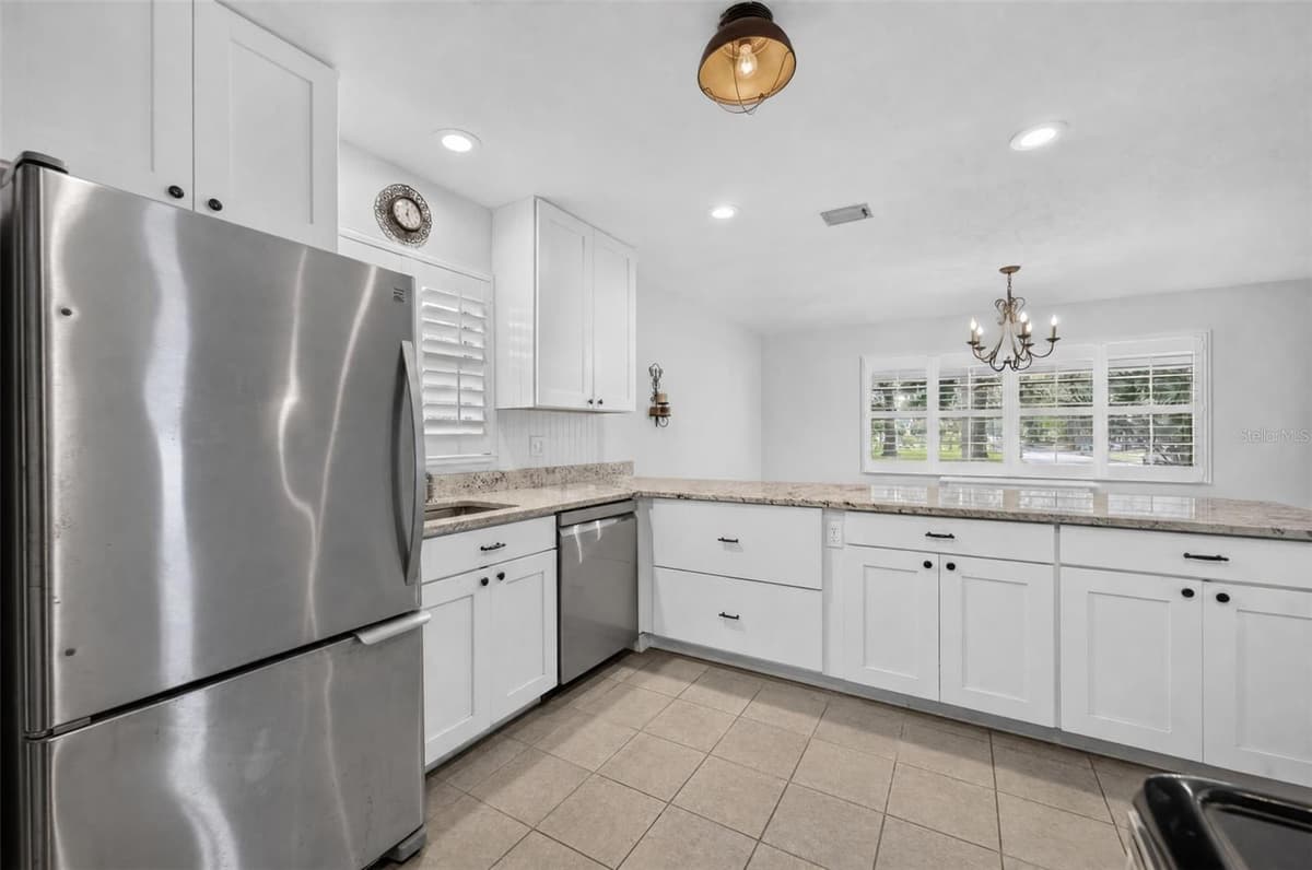 2719 WOODSIDE AVENUE — photo 9 of 33