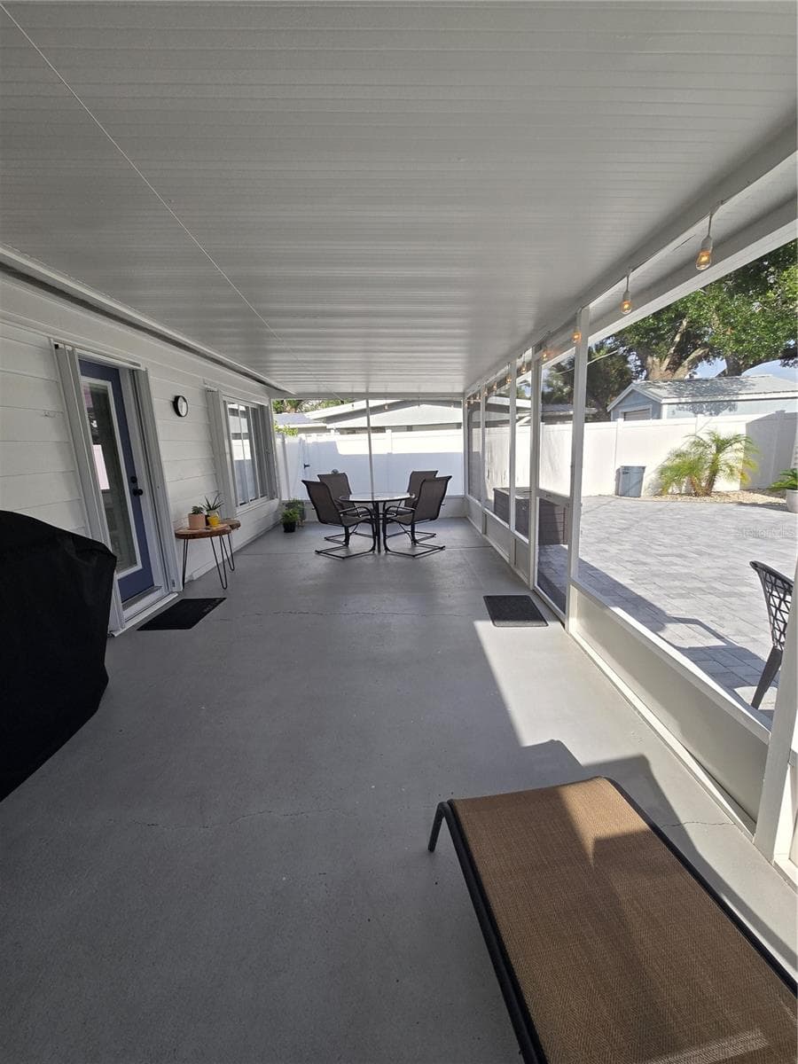 3134 IRVING STREET — photo 18 of 24
