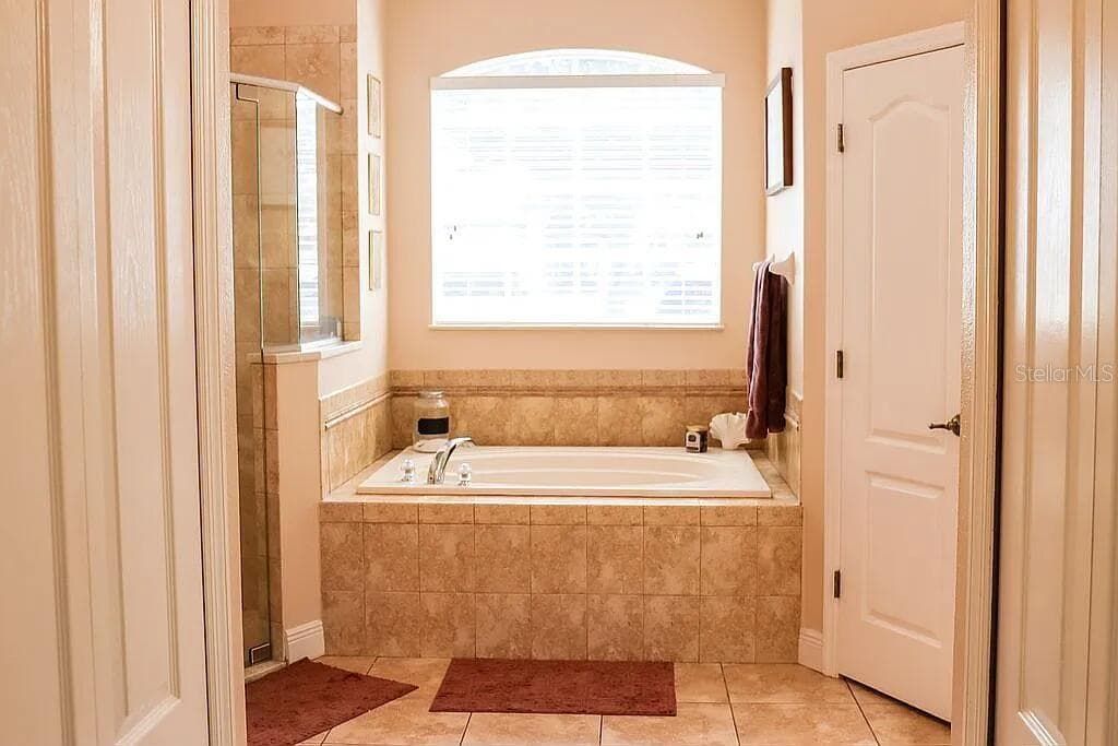 158 COSTA LOOP — photo 19 of 43