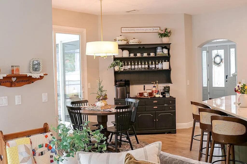 158 COSTA LOOP — photo 11 of 43