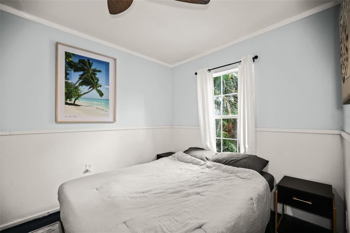 14023 PALM STREET — photo 24 of 38