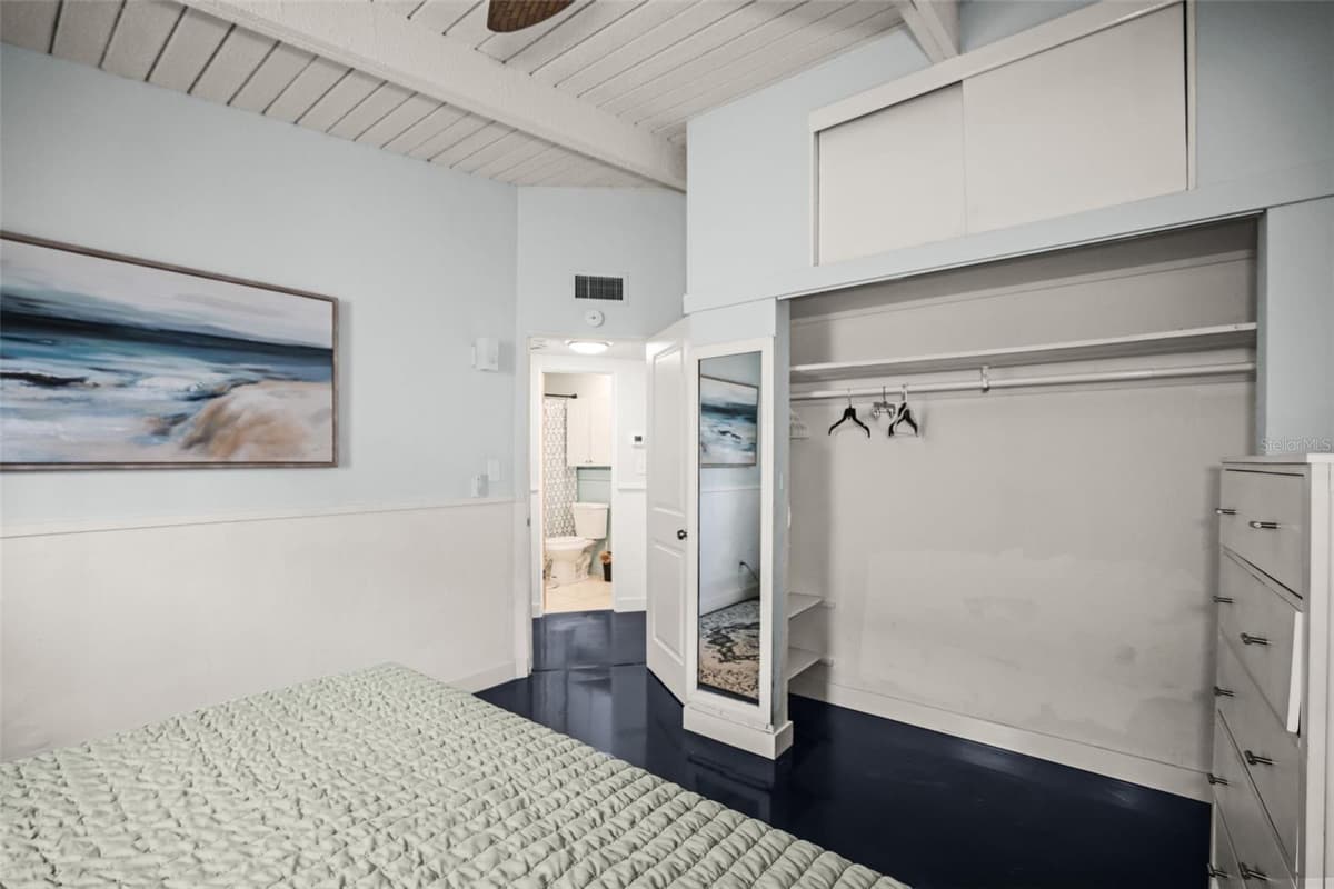 14023 PALM STREET — photo 15 of 38