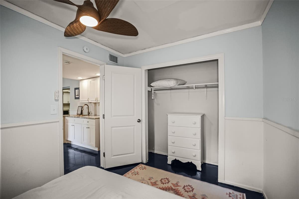 14023 PALM STREET — photo 25 of 38
