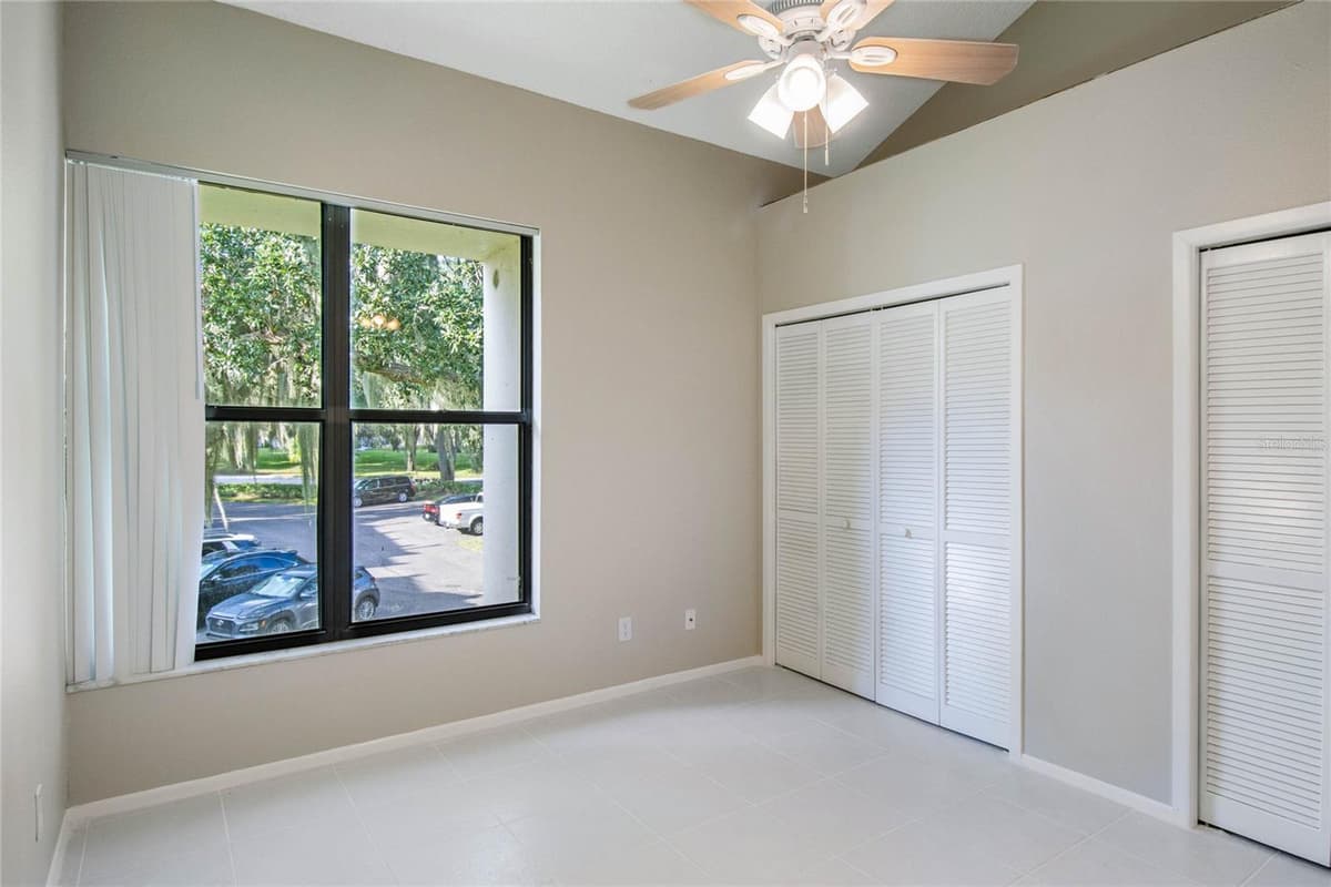 410 LAUREL COVE WAY — photo 13 of 33