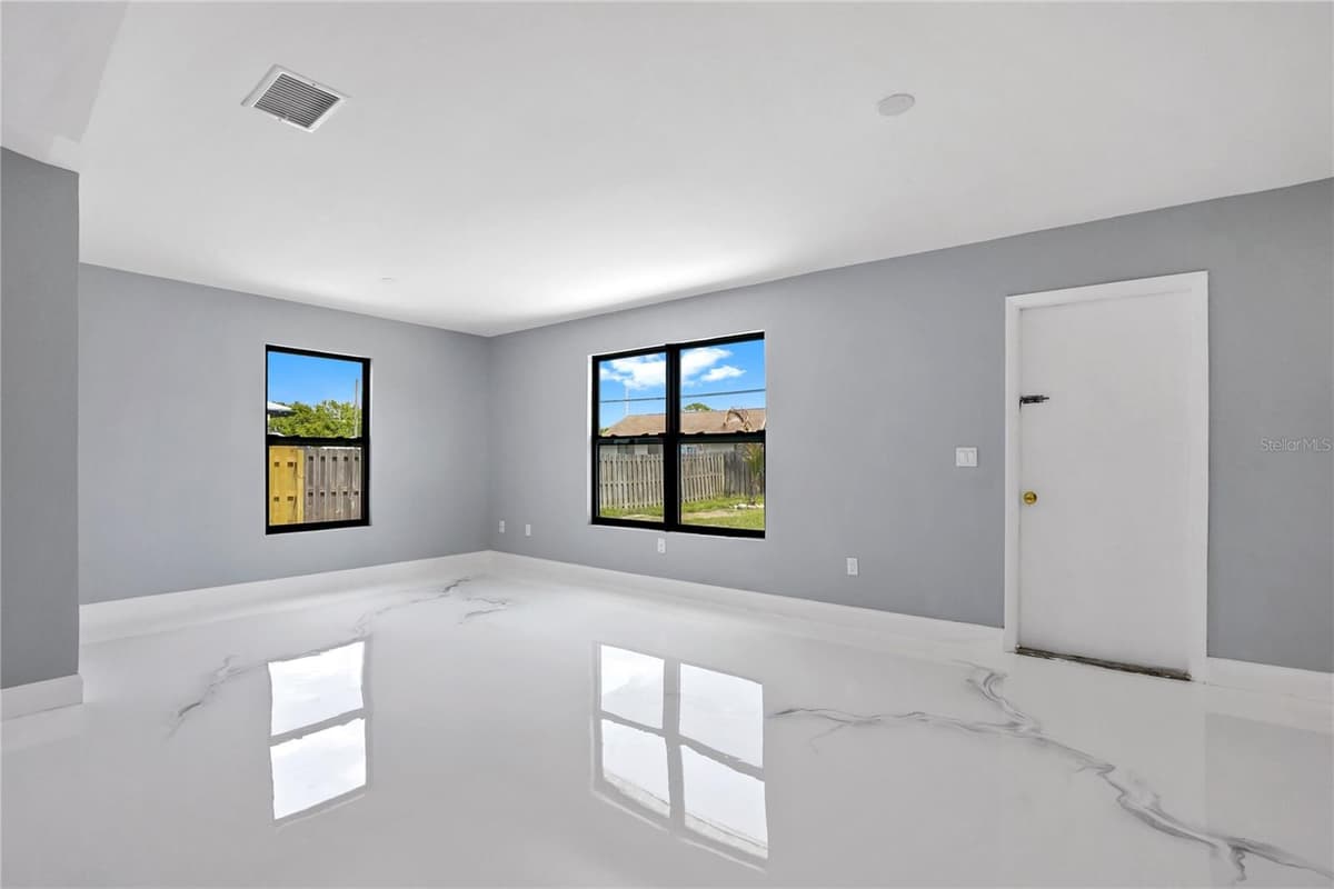 4209 TUSCOL STREET — photo 7 of 40