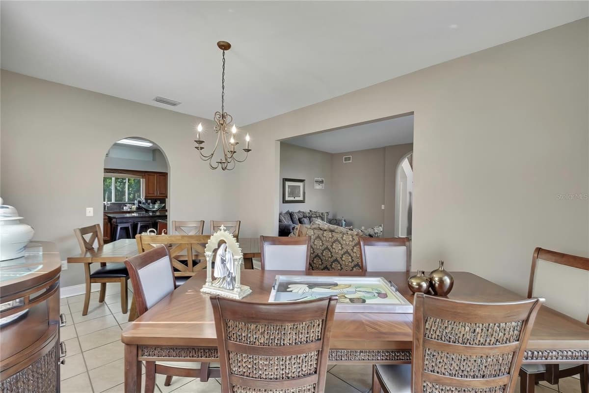 25724 FRITH STREET — photo 13 of 68