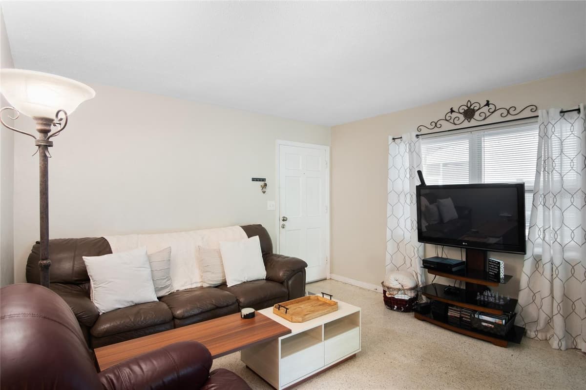 212 HARVARD STREET — photo 15 of 29