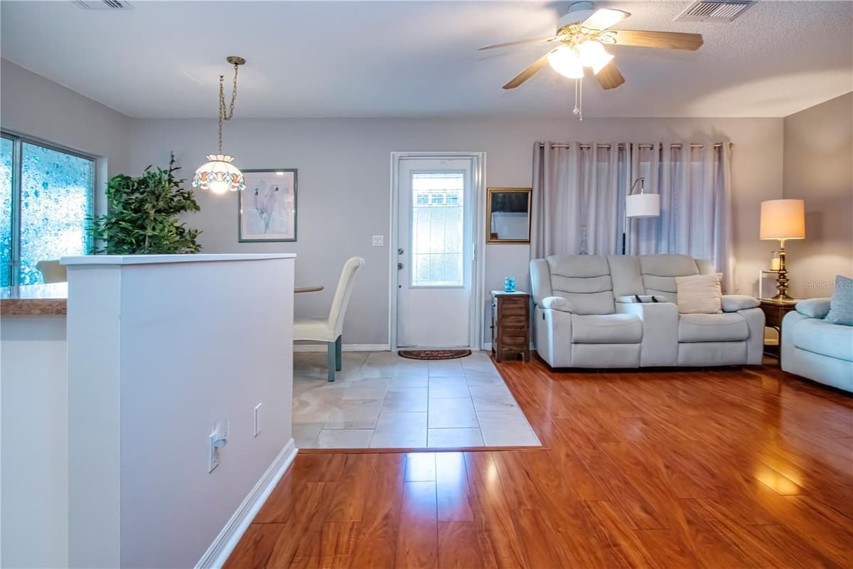 2228 GREENHAVEN DRIVE — photo 14 of 55