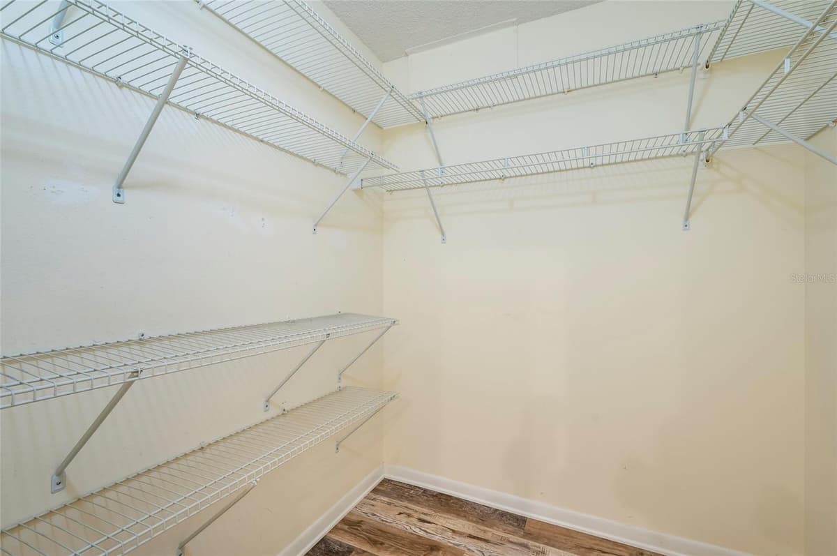 2618 COVE CAY DRIVE — photo 29 of 36