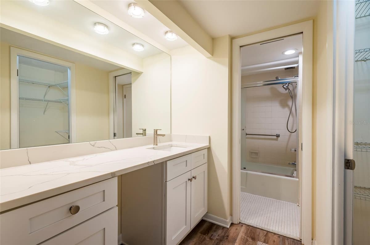 2618 COVE CAY DRIVE — photo 28 of 36
