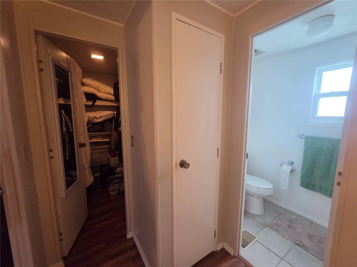 628 LAKESIDE RANCH LANE — photo 27 of 43