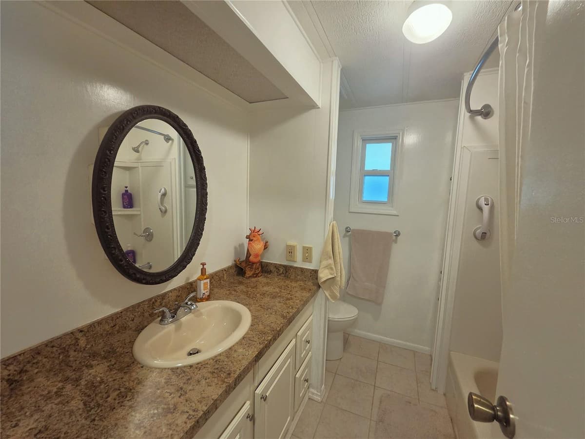 628 LAKESIDE RANCH LANE — photo 18 of 43