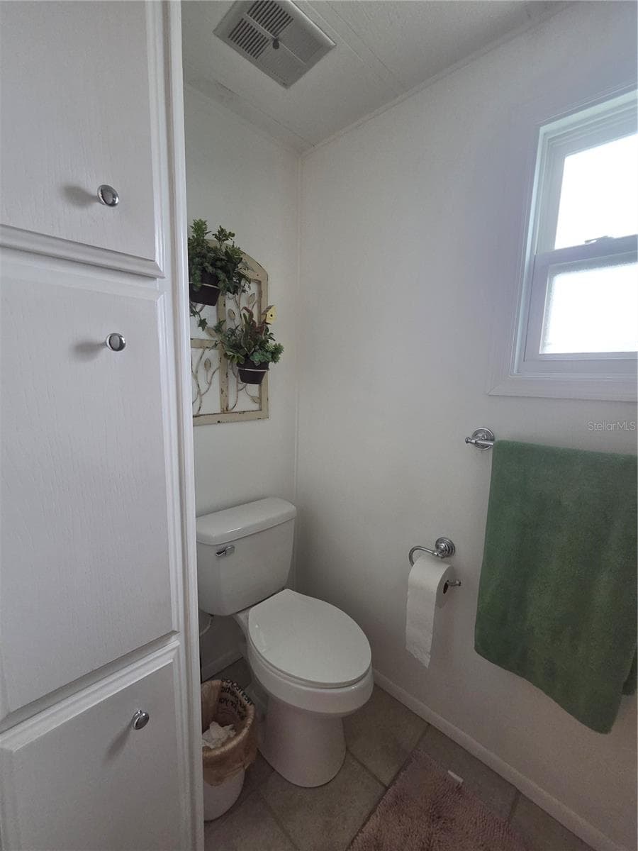 628 LAKESIDE RANCH LANE — photo 28 of 43