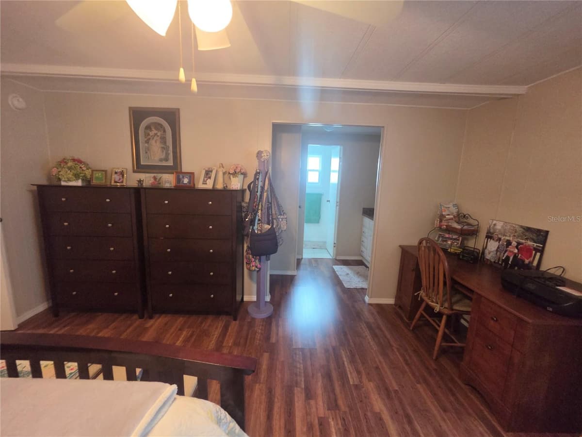 628 LAKESIDE RANCH LANE — photo 24 of 43