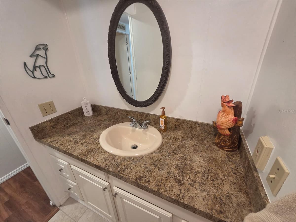 628 LAKESIDE RANCH LANE — photo 19 of 43
